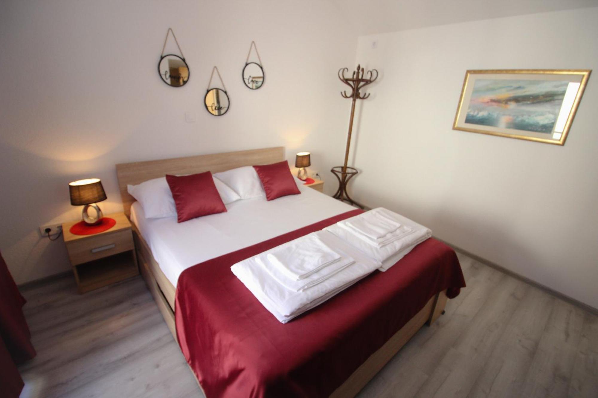 Villa Deny Mostar - With Free Parking מראה חיצוני תמונה