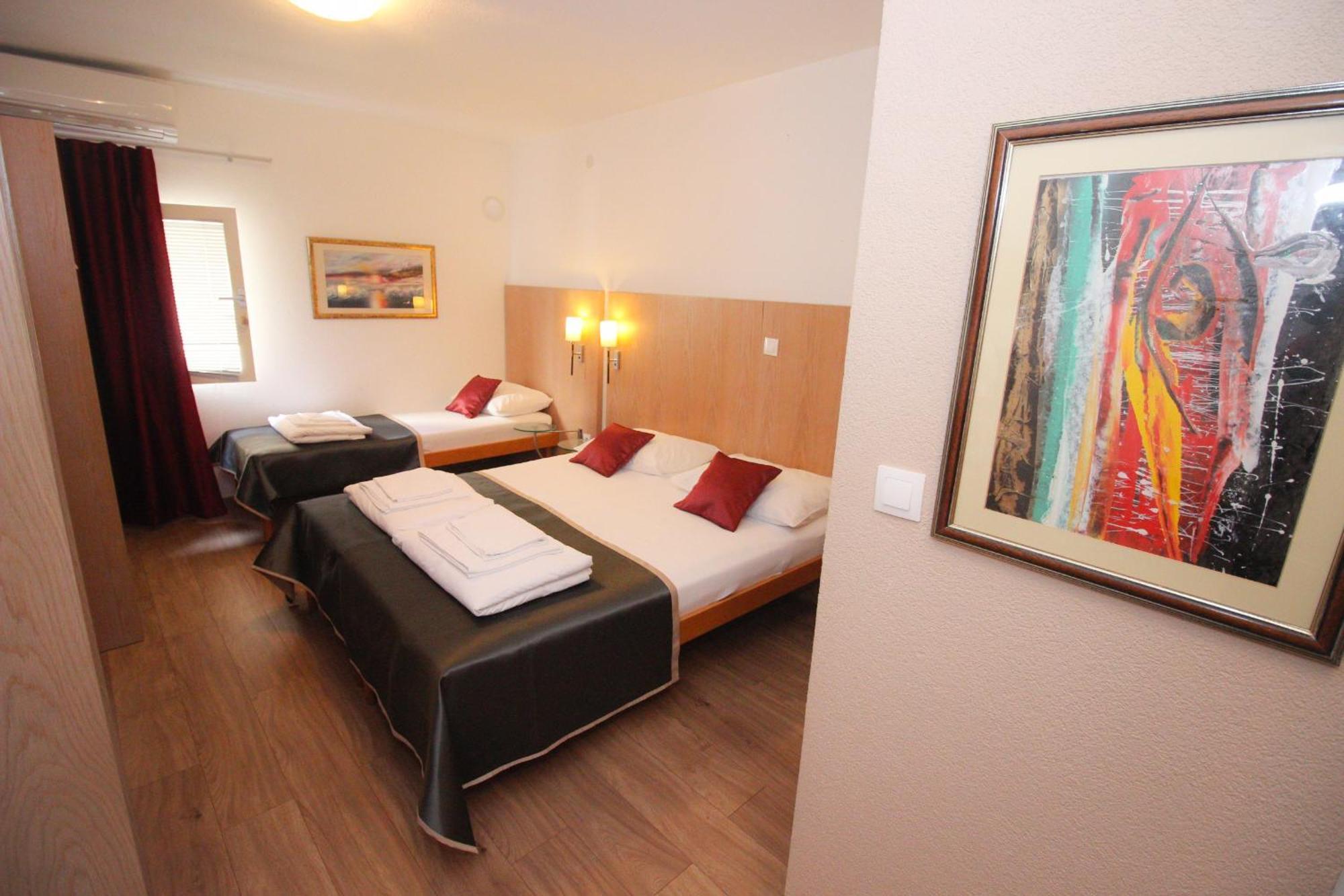 Villa Deny Mostar - With Free Parking מראה חיצוני תמונה