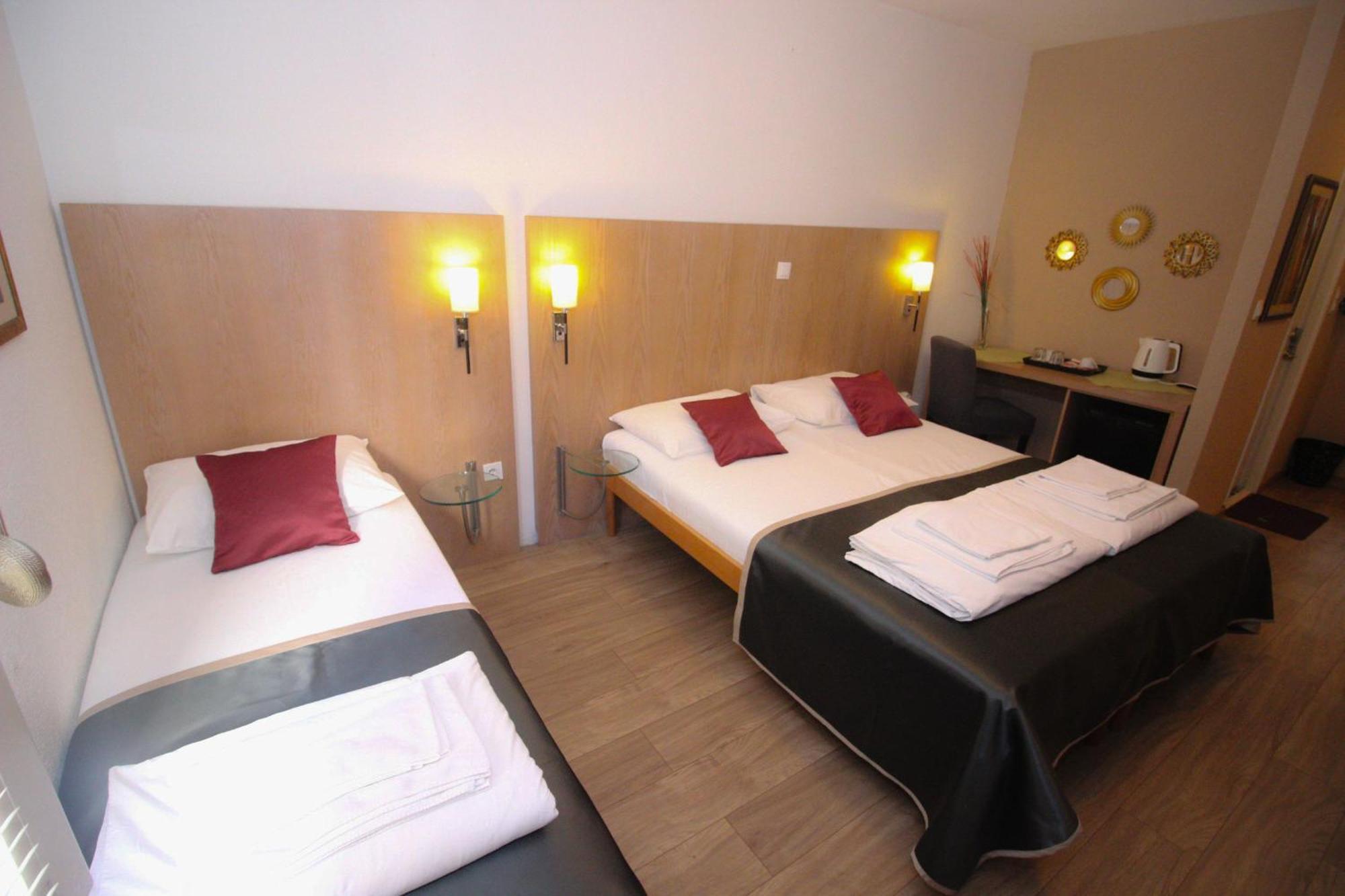 Villa Deny Mostar - With Free Parking מראה חיצוני תמונה