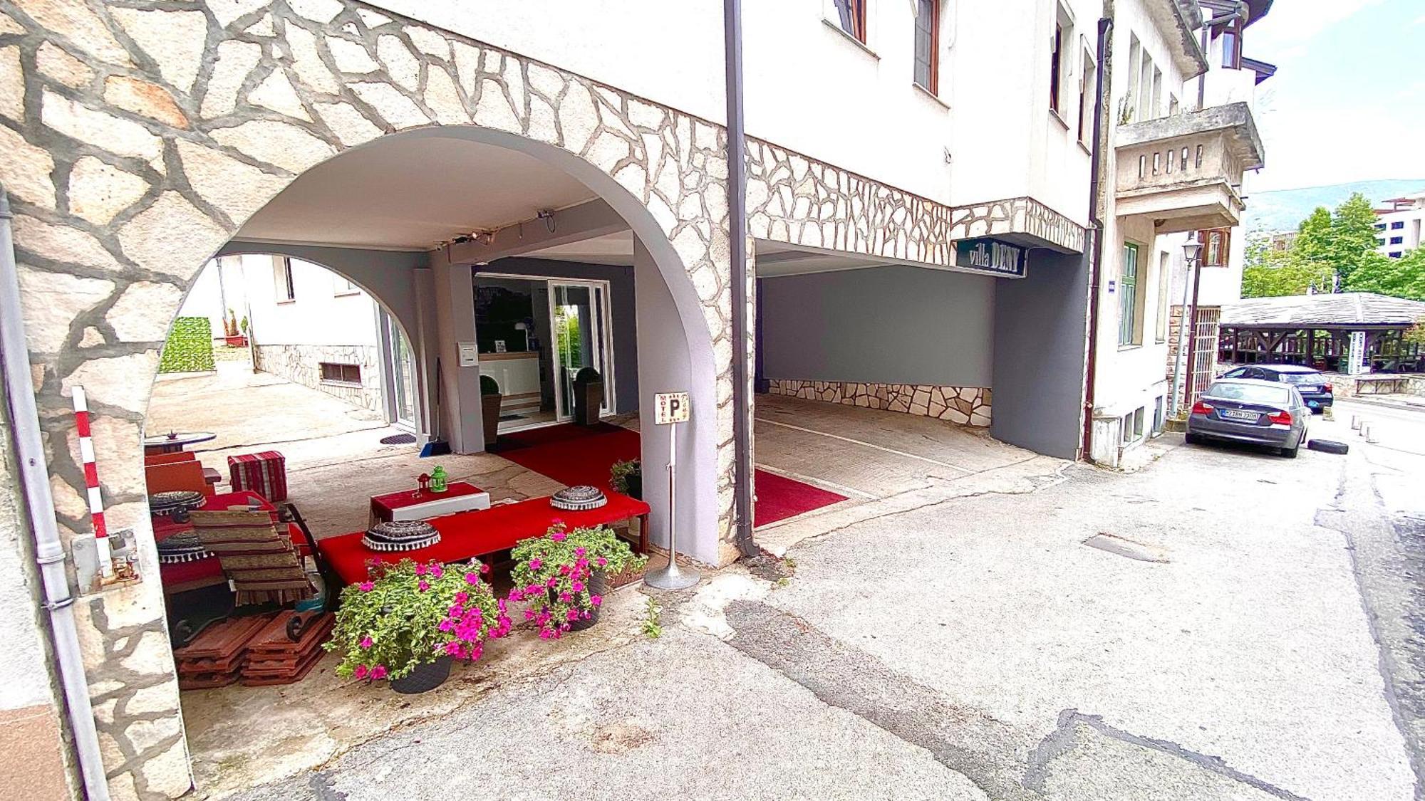 Villa Deny Mostar - With Free Parking מראה חיצוני תמונה